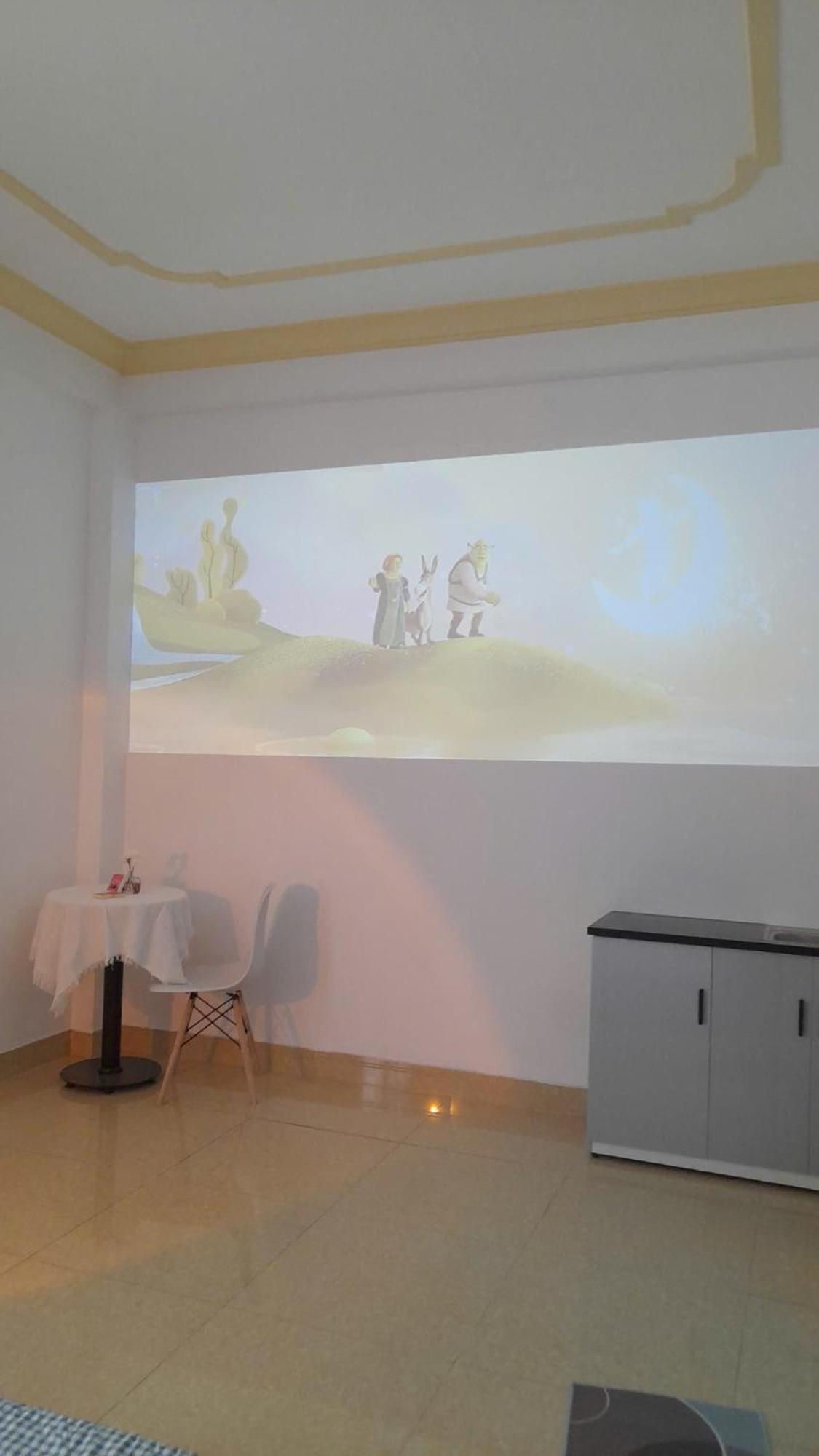 Cozynest N Cinema Bed & Breakfast *