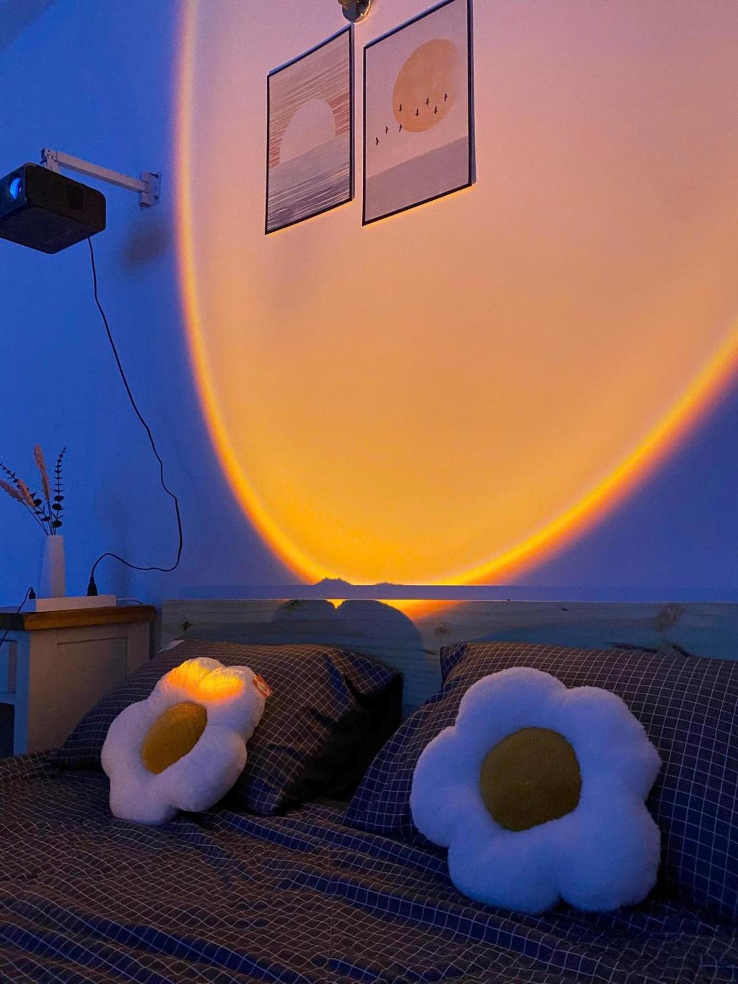 Cozynest N Cinema Bed & Breakfast